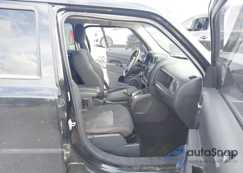 2010 Jeep Patriot Sport z USA, uszkodzony, nr VIN 1J4NF1GB9AD649818